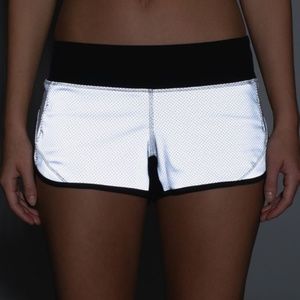 Lululemon reflective speed shorts